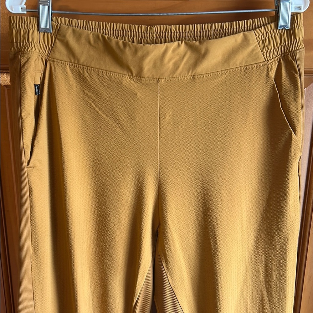 Athleta Textured Brooklyn Jogger Size 12 Tall
